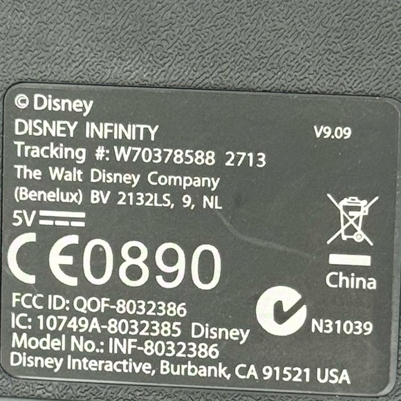 Disney Infinity Lot Xbox 360 & PS3/PS4/Wii U Bases + Mr Incredible + Disc - Picture 11 of 13